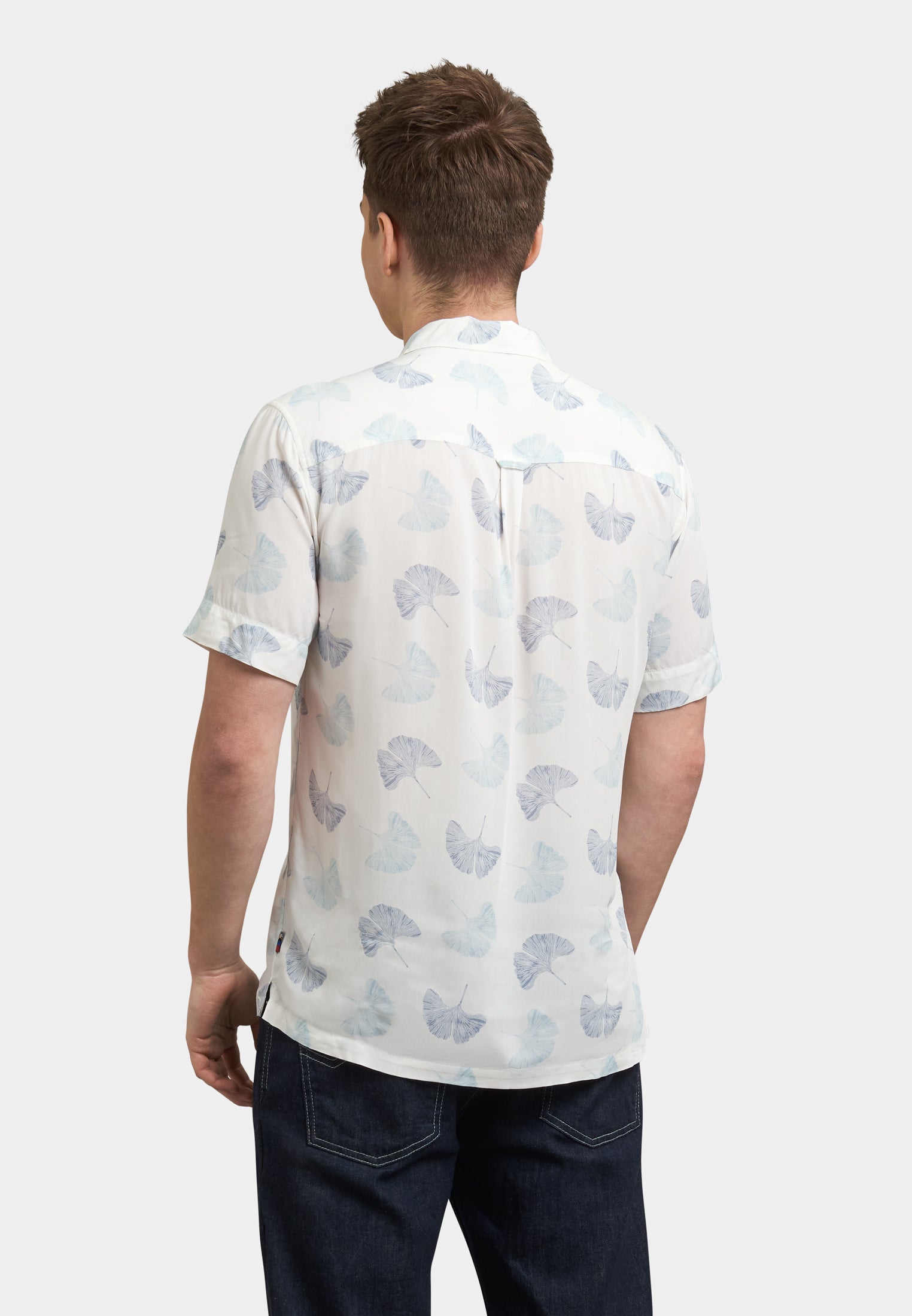 colour_White | Watkins Leaf Printed Short Sleeve Shirt Back - Merc London
